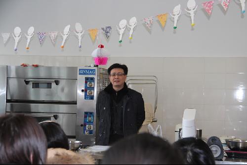 食品学院组织“食之品”建家活动首场秀——青年朋友烘焙联谊活动