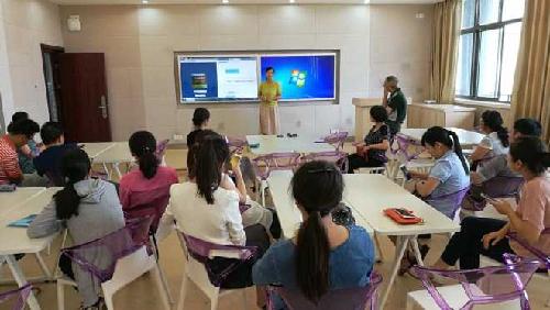 药学院开展现代技术与教育教学观摩研讨活动